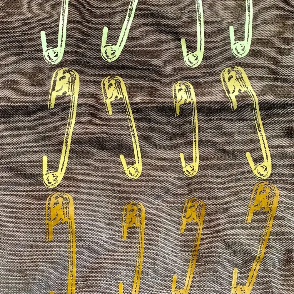 *HP* YSL Safety Pin Tote Bag - Picture 3 of 9